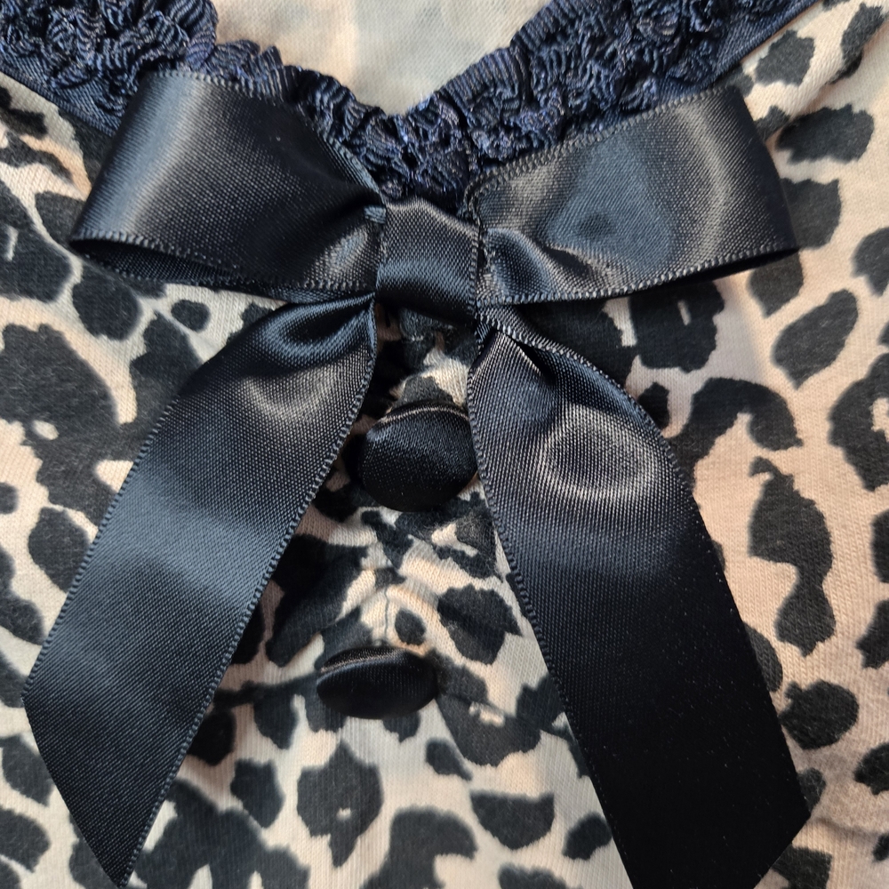Leopard Print Women's Top with Black Accents - Picture 2 of 6